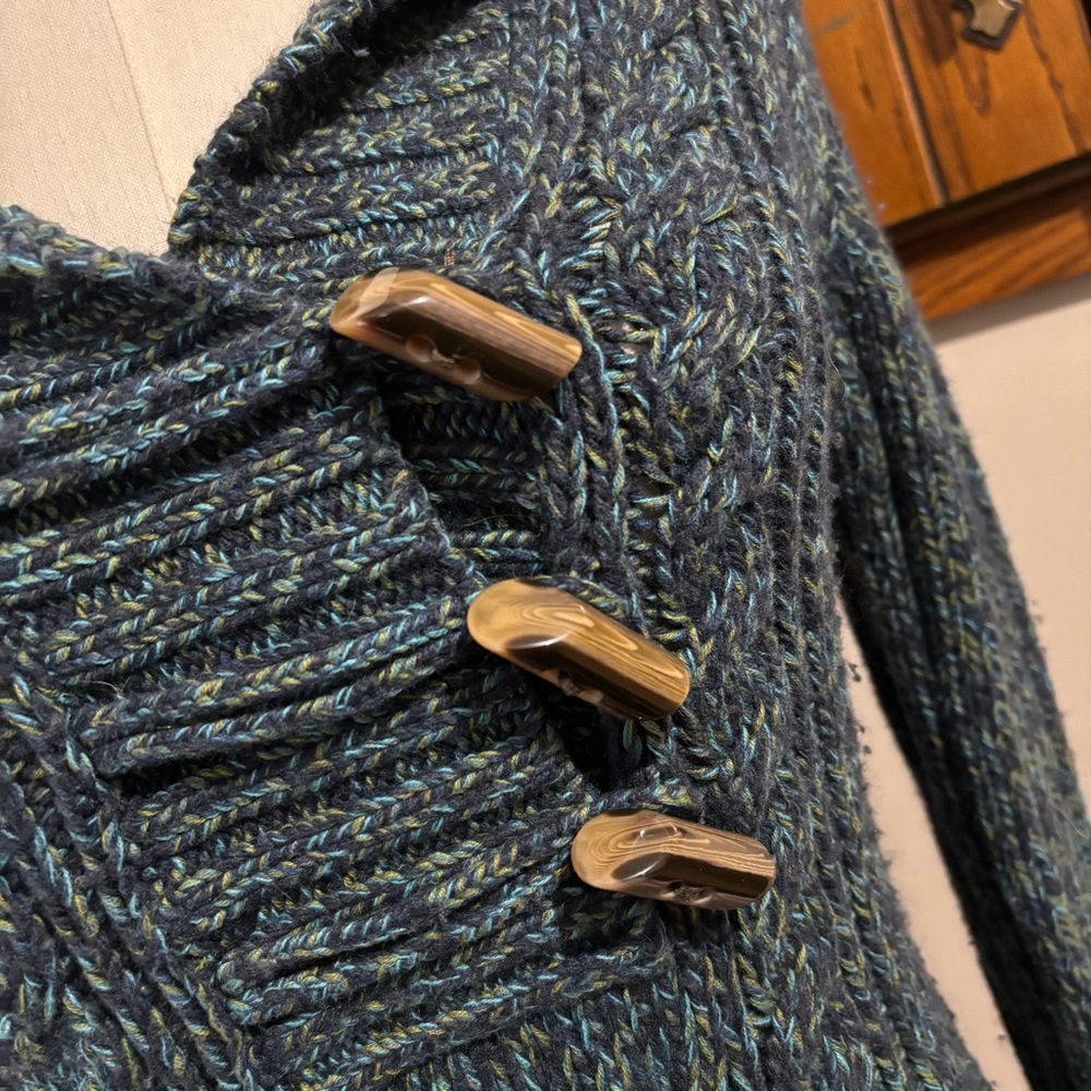 Old Navy Vintage Knit Crochet Sweater Size Small Button Embellishment Green Blue - Picture 4 of 11